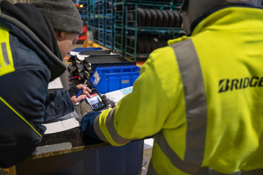 Zebra device displaying the Peripass Yard Operator App live images